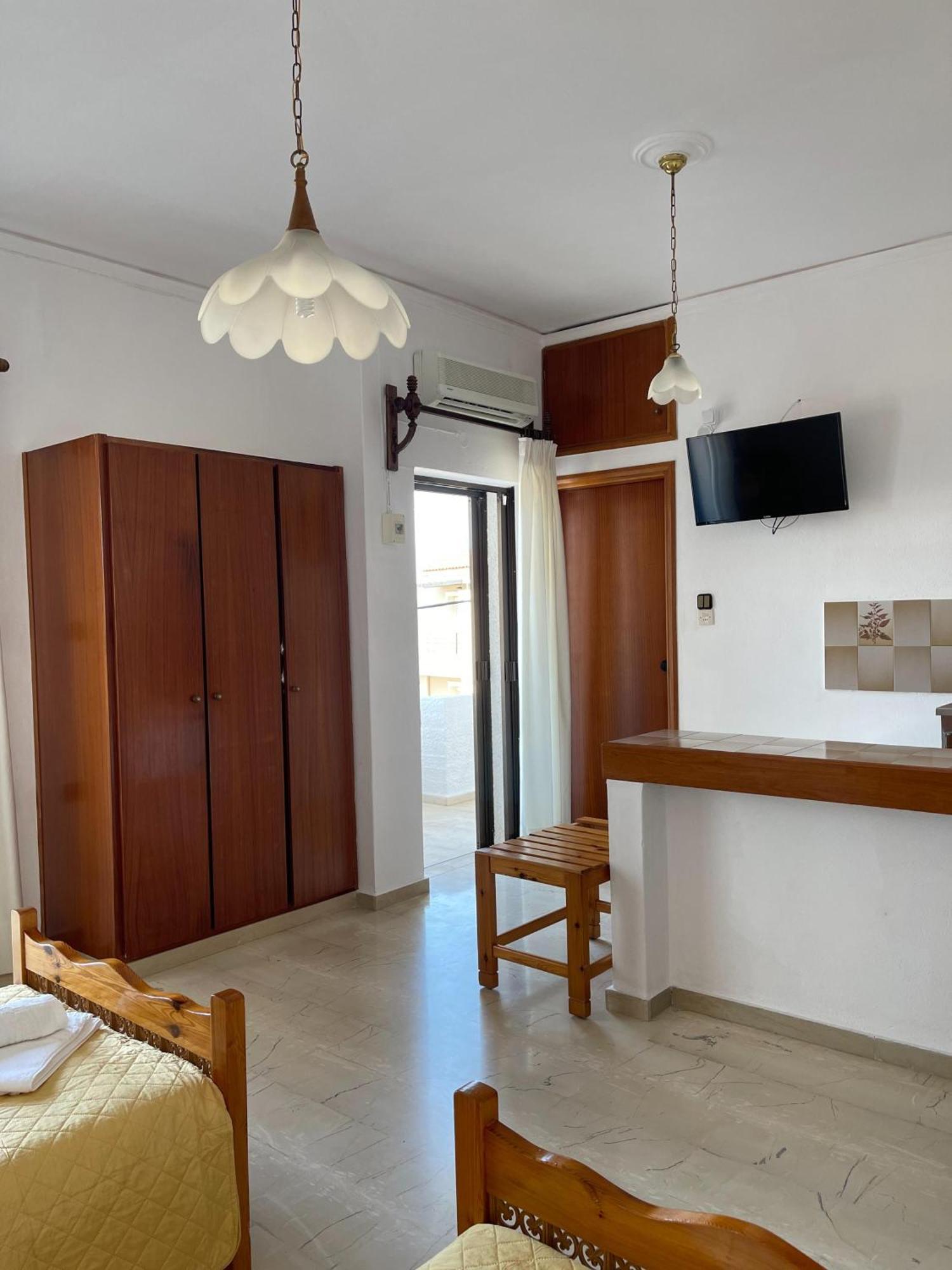 Aeolos Apartments Колимварион Экстерьер фото