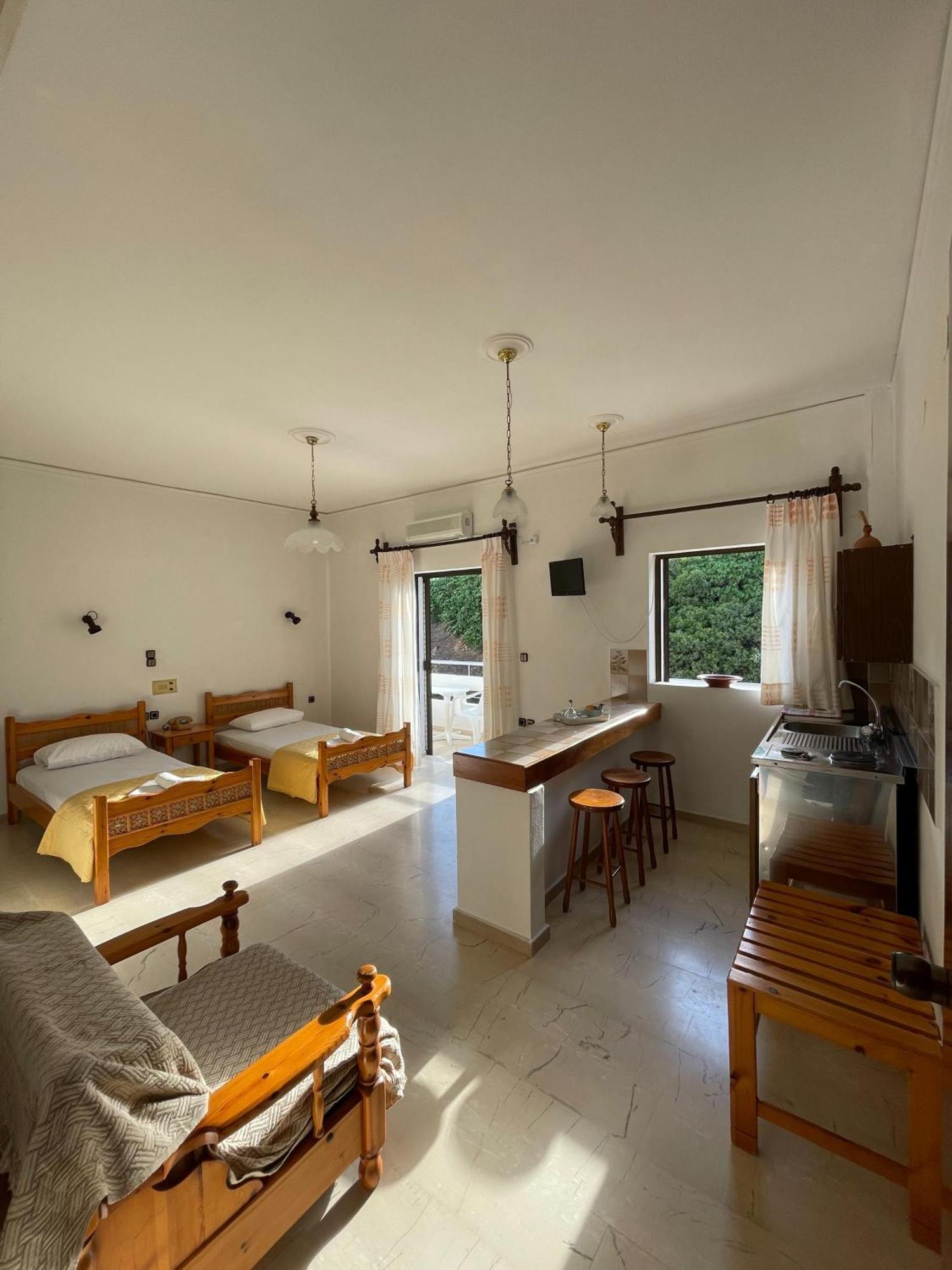 Aeolos Apartments Колимварион Экстерьер фото