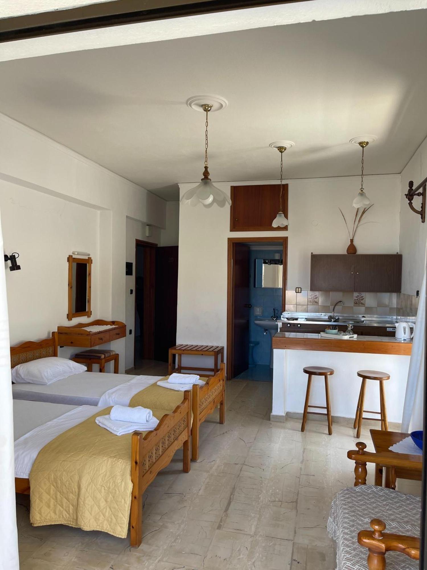Aeolos Apartments Колимварион Экстерьер фото